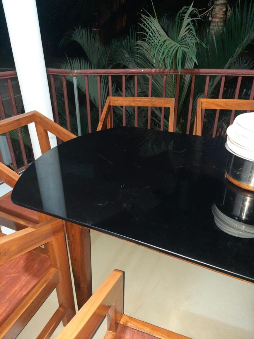 Esha Apartment Calangute Bilik gambar