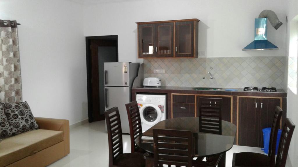 Esha Apartment Calangute Luaran gambar